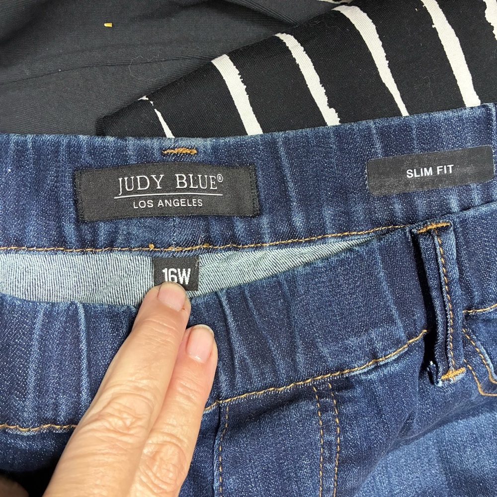 Judy Blue High Waist Pull-On Double Cuff Slim Fit Jeans 16W - Picture 6 of 7